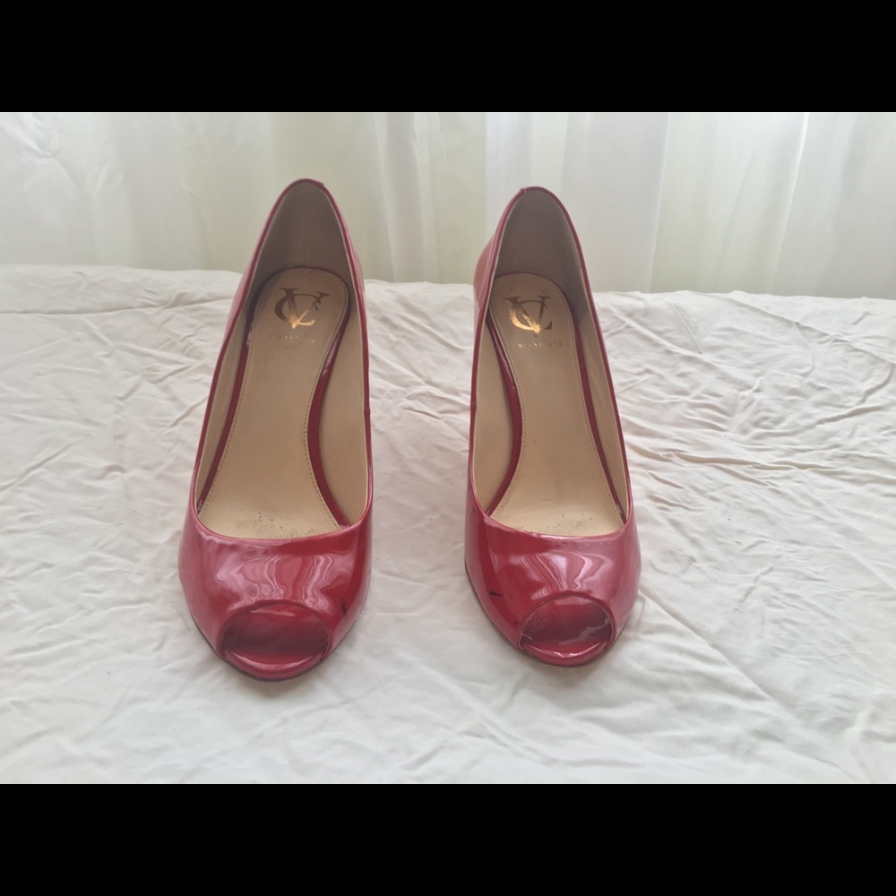 Vince Camuto red low peep toe heels